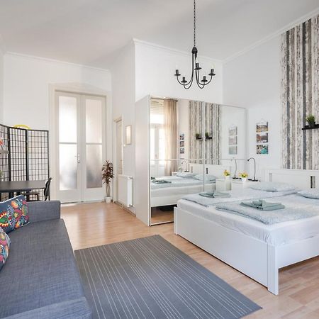K10 - Kazinczy Street Heritage Suite - Best Location By Bqa Budapeszt Zewnętrze zdjęcie