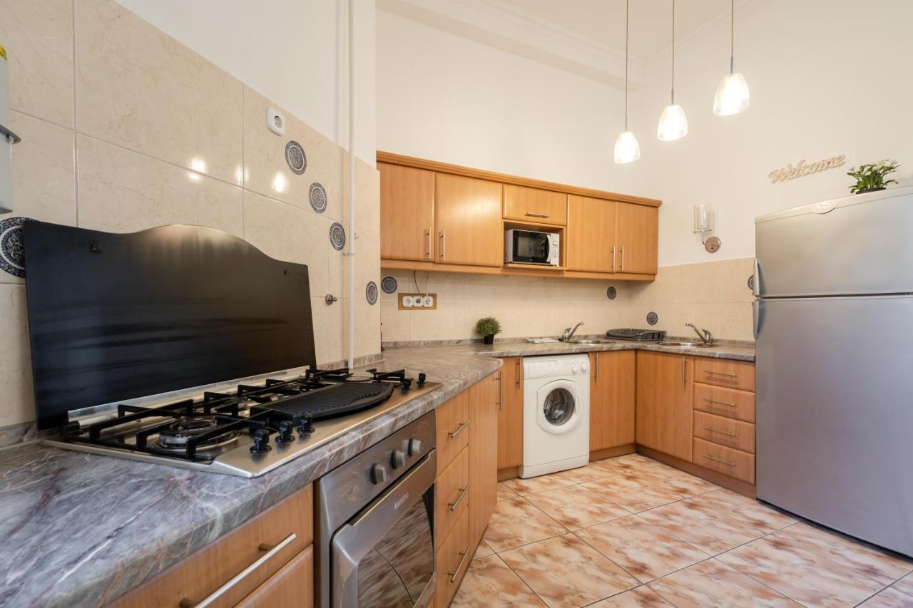 K10 - Kazinczy Street Heritage Suite - Best Location By Bqa Budapeszt Zewnętrze zdjęcie